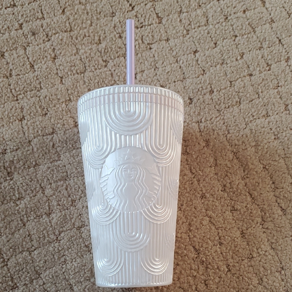 Starbucks Mermaid Scales Pearl White Textured Tumbler with Straw 16 oz